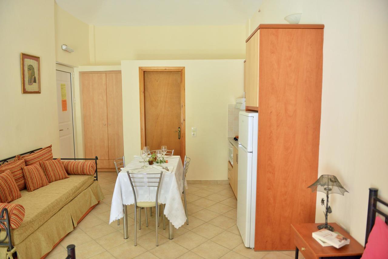 Korali Aparthotel อัลมิโรโปตามอส ภายนอก รูปภาพ